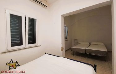 Rif: IA85 | Graziosa villa bifamiliare con terrazza in traversa Renella – Arenella