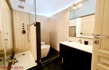 Rif: IA91 | Trilocale minimal chic in via Roma – Ortigia